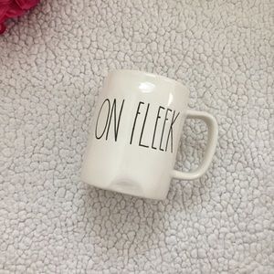 🦄 Rae Dunn On Fleek Mug